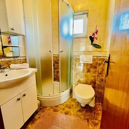 Apartman & Rooms Draga Marina Exterior photo