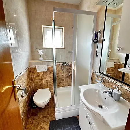 Apartman & Rooms Draga Marina Exterior photo