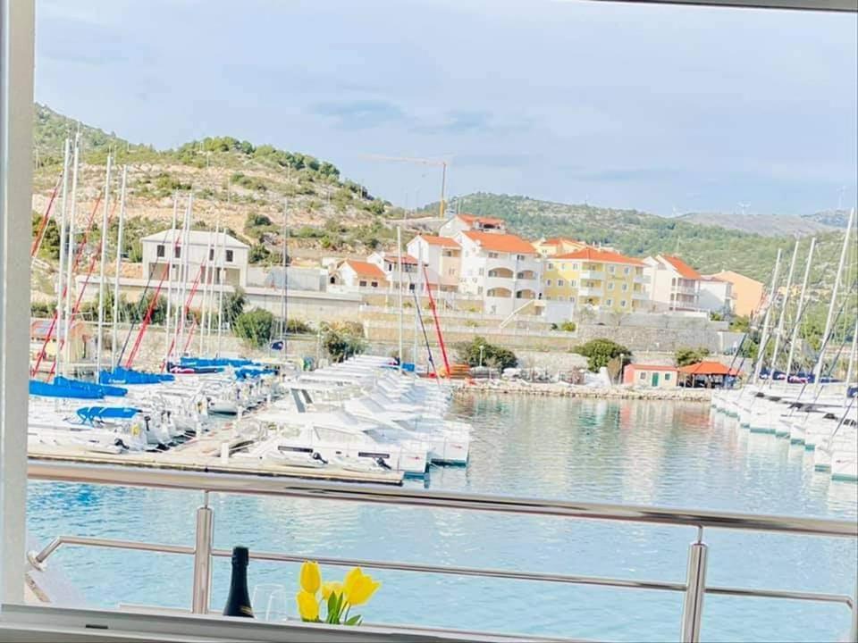 & Draga Apartment Marina