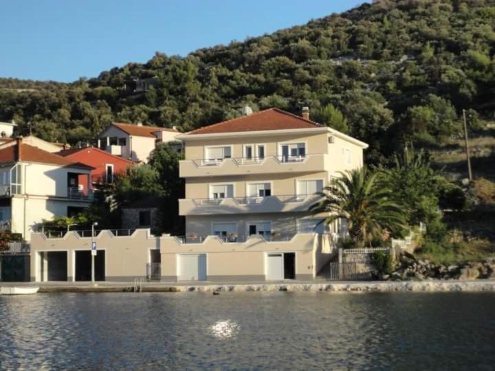 Apartment & Draga Marina