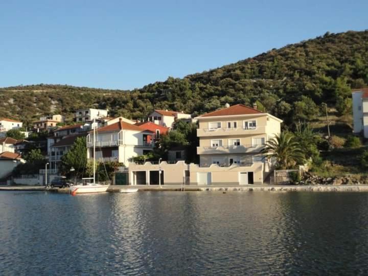 & Draga Apartment