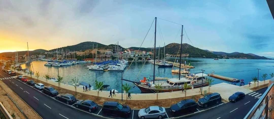 & Draga Marina