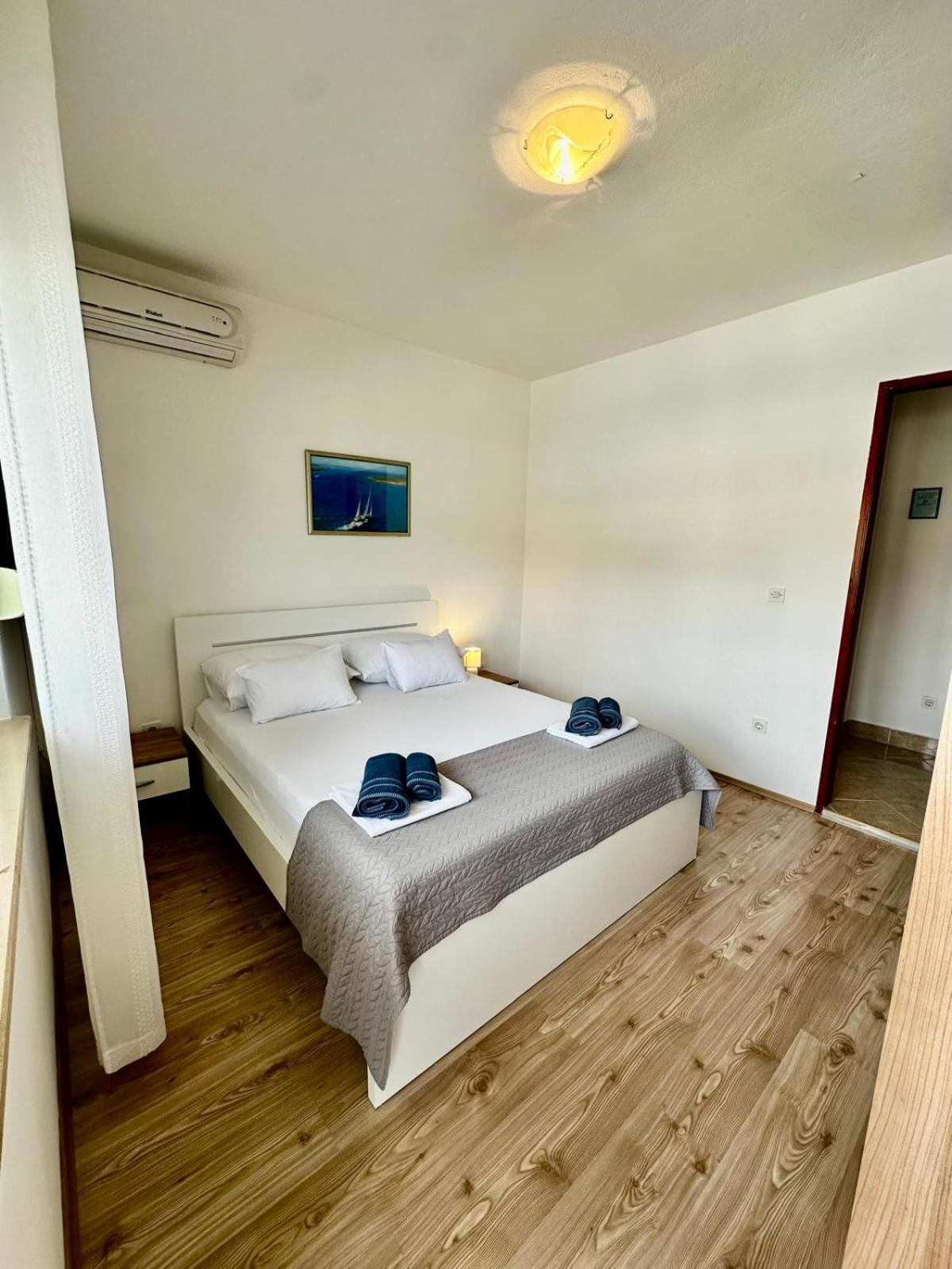 & Draga Apartment Marina